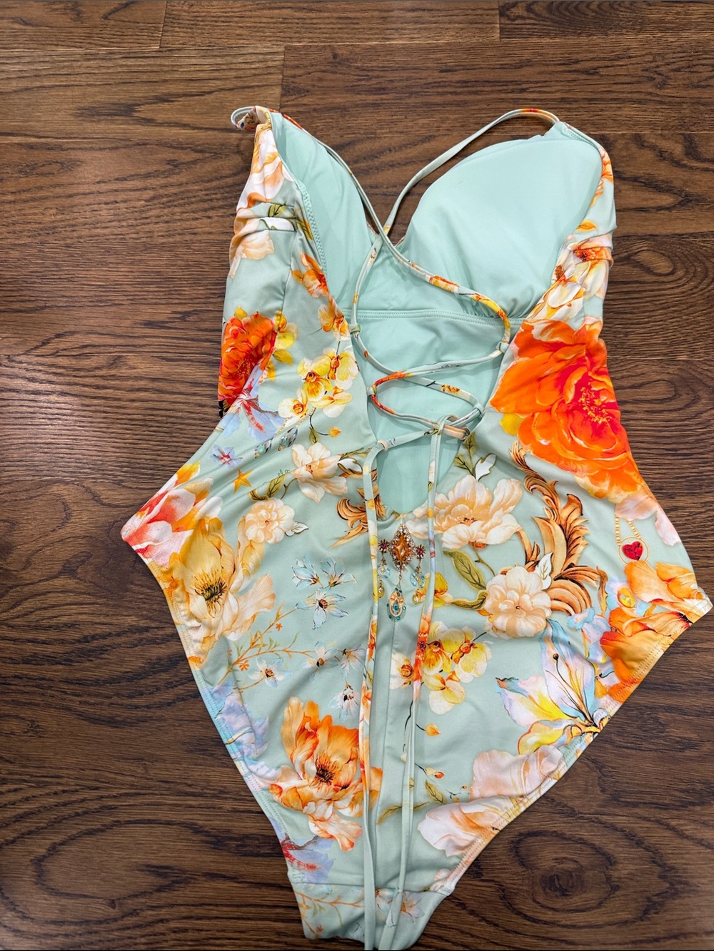 Camilla Talk the Walk Blouson Layer OS and swimsuit size Large. Like new. - Picture 7 of 10